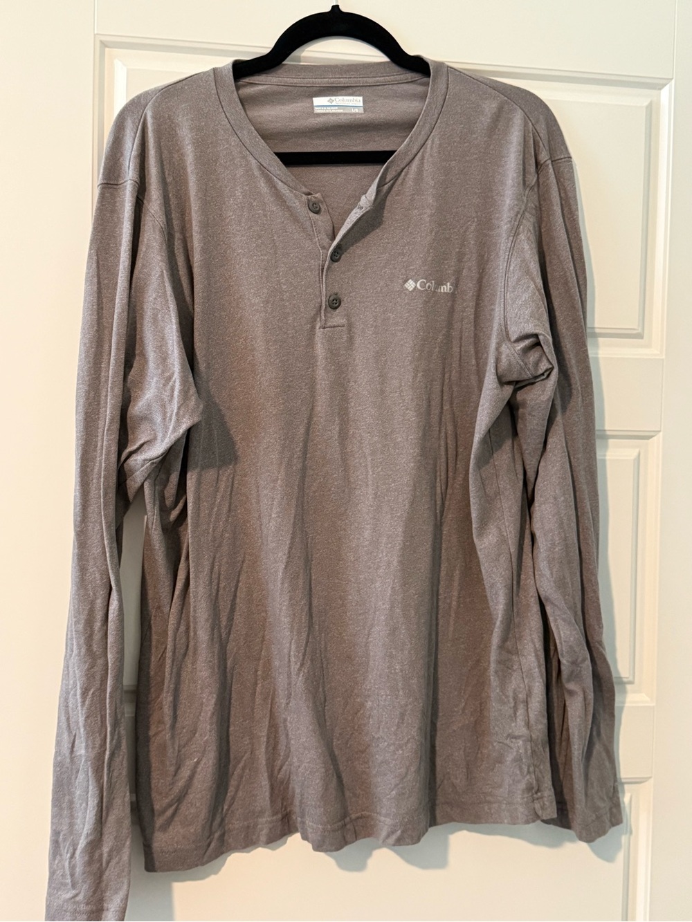 Columbia Men’s Long-Sleeve Henley Shirt - Taupe